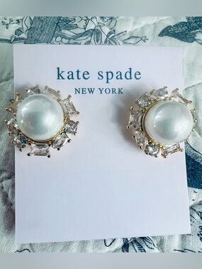 NEW kate spade Candy Shop Pearl Halo Stud Earrings - White & Gold